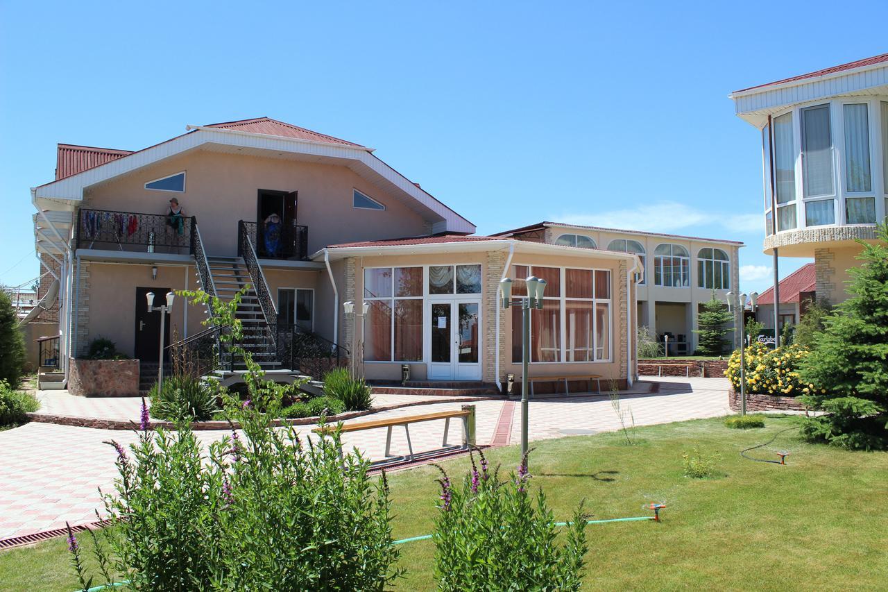 Zlata Inn Tamchy Exterior photo