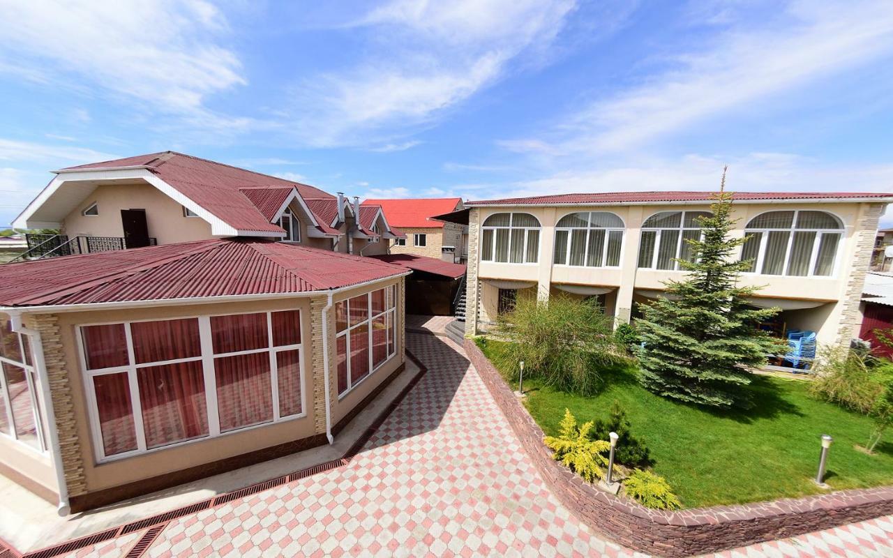 Zlata Inn Tamchy Exterior photo