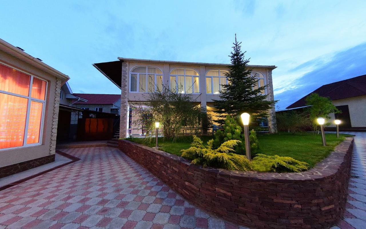 Zlata Inn Tamchy Exterior photo